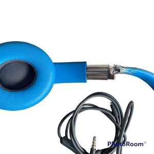 BEATS by Dr. Dre Solo 2 | Wireless Headband Wireless Headphones.